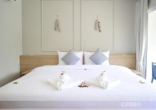 Номер Deluxe в Combo Beach Hotel Samui