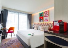 Двухместный номер Deluxe с балконом двуспальная кровать в Hotel Clover Patong Phuket