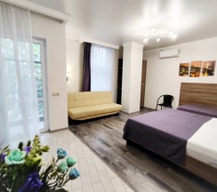 Семейный номер Superior с балконом и с красивым видом из окна в Camelia