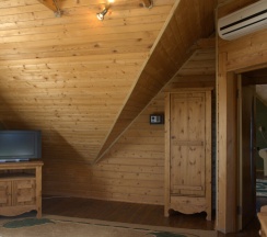 Двухместный люкс Мансарда с 2 комнатами двуспальная кровать в Стромынка