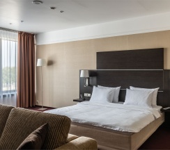 Полулюкс в Cosmos Izhevsk Hotel