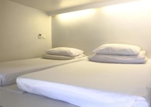 Капсула в 3Howw Hostel at Sukhumvit 21