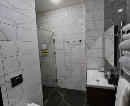 Двухместный номер Standard двуспальная кровать в Al Khaleej Baku City Hotel Apartments
