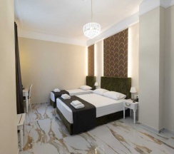 Трёхместный номер Standard в Modern Luxury Hotel