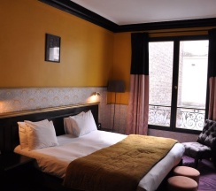 Одноместный люкс двуспальная кровать в Alba Opera Hotel
