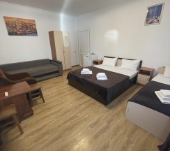 Стандартный четырехместный номер в Кристина