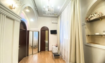 СТАНДАРТ с джакузи в У двух львов
