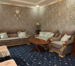 2-комнатная комната люкс в Golden House