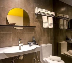 Номер Deluxe с балконом в Hotel YAN
