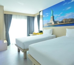 Двухместный номер Superior двуспальная кровать в The AIM Patong Hotel