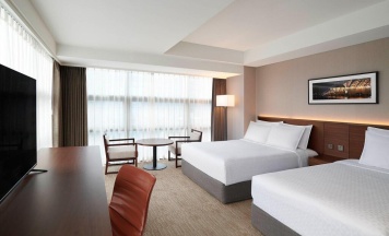 Семейный номер Deluxe с видом на город в Four Points by Sheraton Josun, Seoul Station