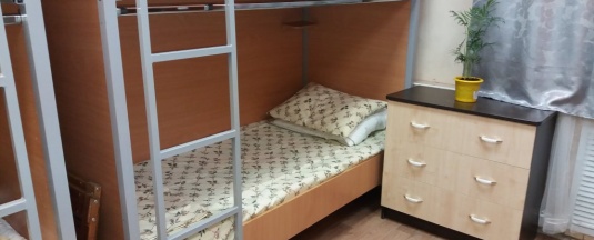 Кровать в общем номере (женский номер) в Агат