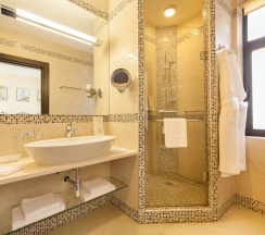 Стандартный (двуспальная кровать) в ArtiLand