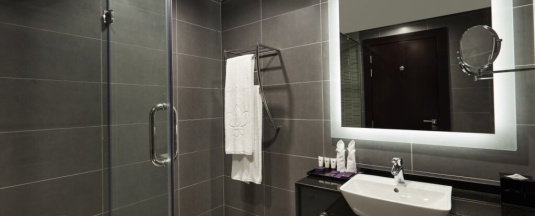 Двухместный номер Standard с видом на канал 2 отдельные кровати в Park Regis Business Bay