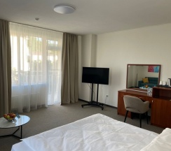 Двухместный номер с большой кроватью в Ola resort