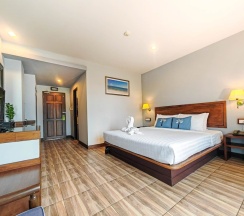 Номер Superior с балконом и с видом на бассейн в Savotel