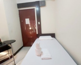 Четырёхместный семейный номер Standard 2 отдельные кровати в Cosmo Hotel Espana Near Ust