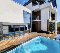 Дом в Панорама