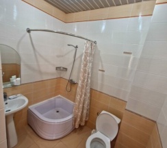 семейный  трёхкомнатный с кухней в Вдохновение