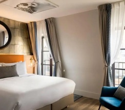 Двухместный люкс Cosy двуспальная кровать в Renaissance Paris Vendome Hotel