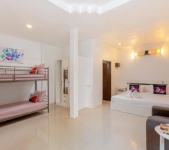Семейный люкс в Club Bamboo Boutique Patong Beach Resort