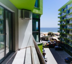 Четырёхместные семейные апартаменты с 2 комнатами в Alezzi Beach Resort