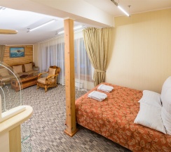 Джуниор Сюит в Крестовая падь