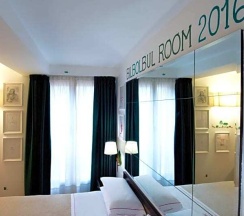 Двухместный номер Classic двуспальная кровать в Phi Hotel Bologna
