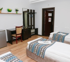 Трёхместный номер Standard в Apple Hostel
