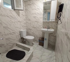 Четырёхместный номер Superior с балконом в Samira