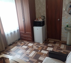 Комната комфорт с 1 двуспальной кроватью (мансарда) в В Шахтерске