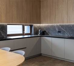 Вилла с 3-мя спальнями и панорамным видом на горы c Джакузи на террасе в Skypark