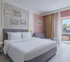 Family superior 4-местный 2-комнатный в Alean Family Riviera