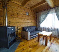 Царское Шале с Маралами в Басаргино