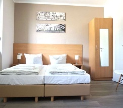 Трёхместные апартаменты в Apartment Hotel Wittenau