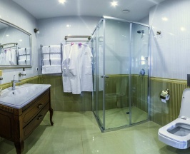 De Luxe в Авшар-клаб