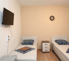 Четырёхместный номер Standard с видом на город в Момент силы