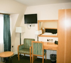 Двухместный номер Superior двуспальная кровать в Cromwell Crown Hotel