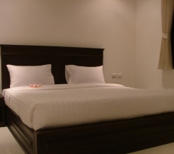 Двухместный полулюкс Samui Home двуспальная кровать в First Bungalow Beach Resort