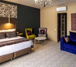 №8 ПОЛУЛЮКС GRAND DELUXE SUITE (37 м²) в Отель