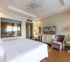 Двухместный номер Deluxe с видом на океан (двуспальная кровать) в Vinpearl Resort & Spa Nha Trang Bay