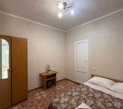 4х местный в Адрианна