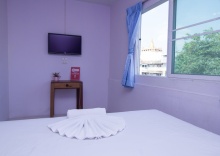 Двухместный номер Standard двуспальная кровать в Отель ZEN Rooms Mahachai Khao San