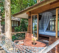 Бунгало с видом на море в Koh Kood Resort