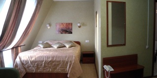 Парабель: Отель Левкада