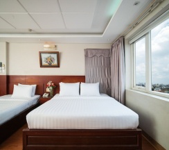 Трёхместный номер Deluxe в Van Ha Hotel