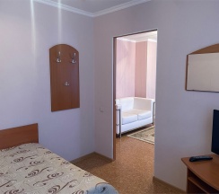 Suite DBL , гостиная +2 спальни в Дом иностранных специалистов