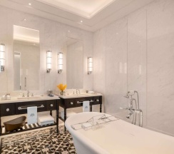 Люкс Courtyard в Raffles Singapore