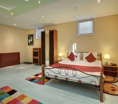 Первая категория-стандартный трехместный номер в Олимпия