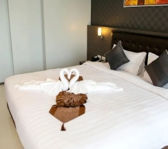 Двухместный номер Superior с видом на город двуспальная кровать в Picnic Hotel Bangkok